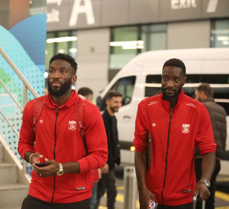 Sivasspor kafilesi İstanbul’a ulaştı