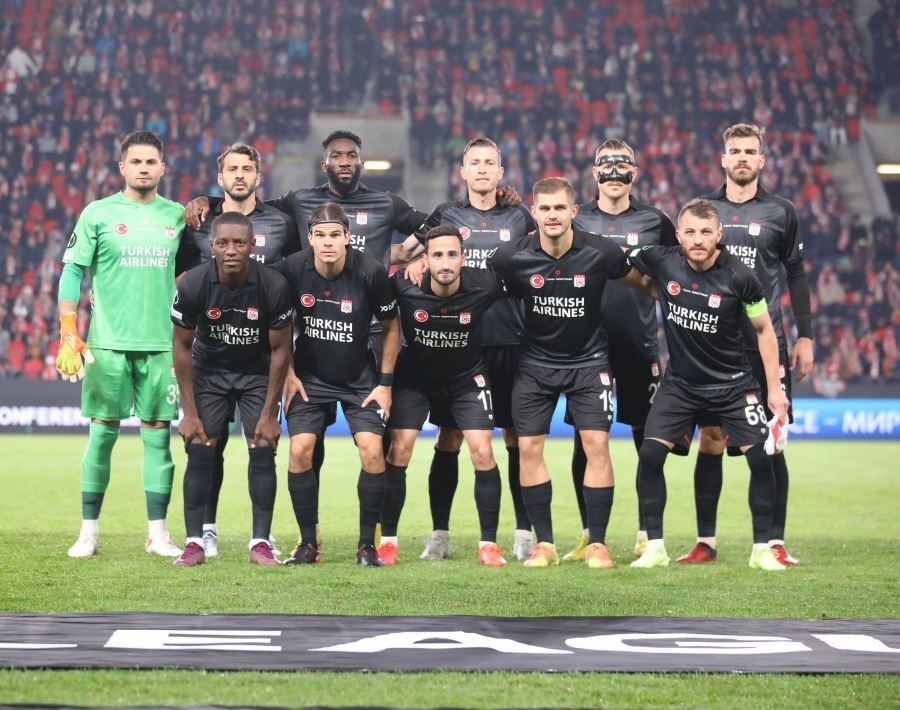 Sivasspor’da Fenerbahçe maçı kadrosu açıklandı: 3 isim kadroda yok