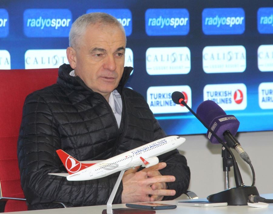 Rıza Çalımbay: “İptal edilen golün sebebi açıklansın”