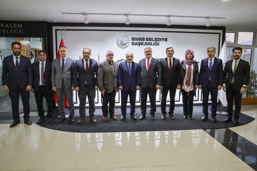 GÖNÜLLERİ KAZANMAYA DEVAM EDECEĞİZ