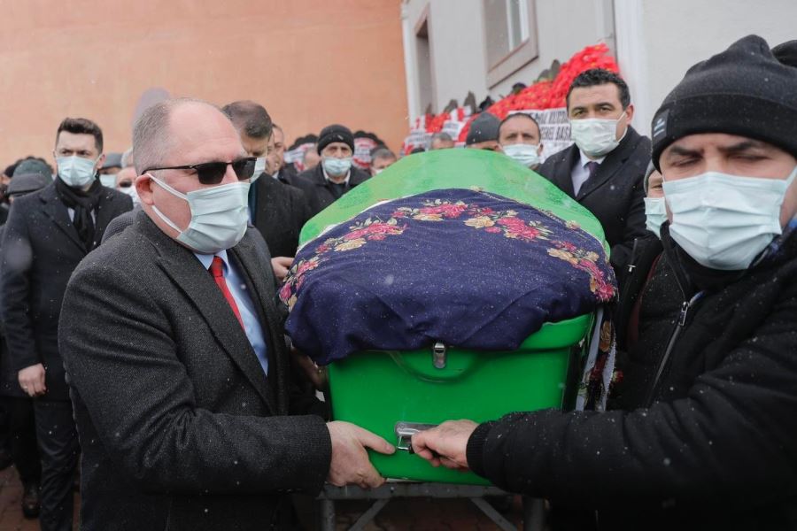Coşkun’un annesi toprağa verildi 