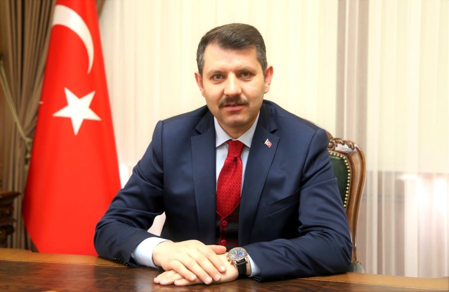 Berat Kandilini tebrik ediyorum