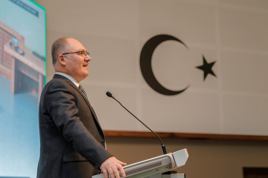 ESTAŞ kadın personelini unutmadı  