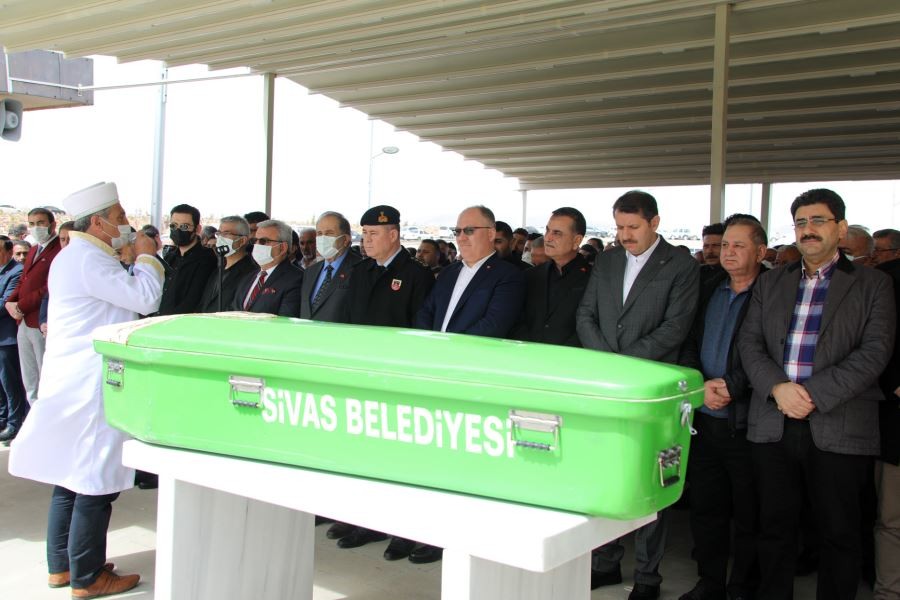 Nevreste Dursun toprağa verildi