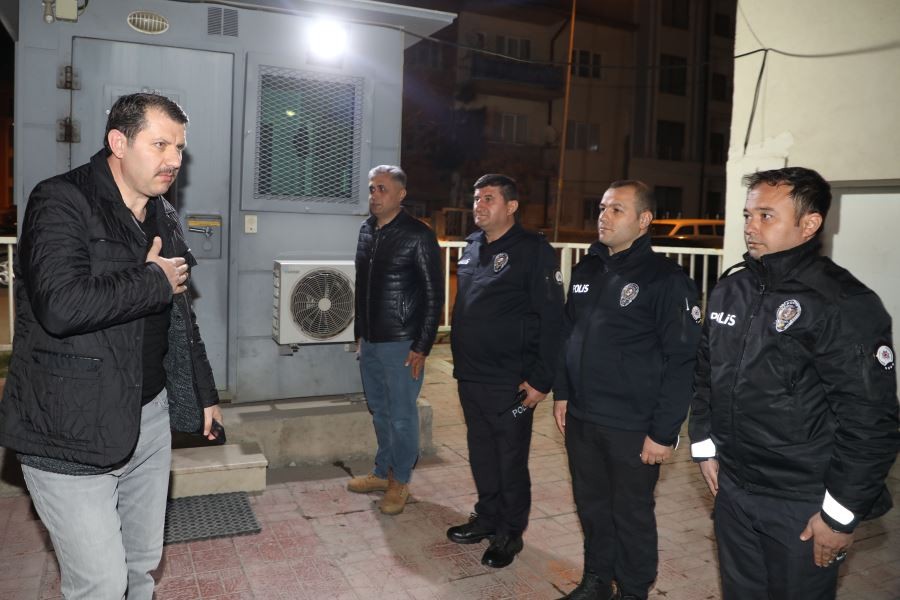  Vali sahurunu polis merkezinde memurlarla birlikte yaptı