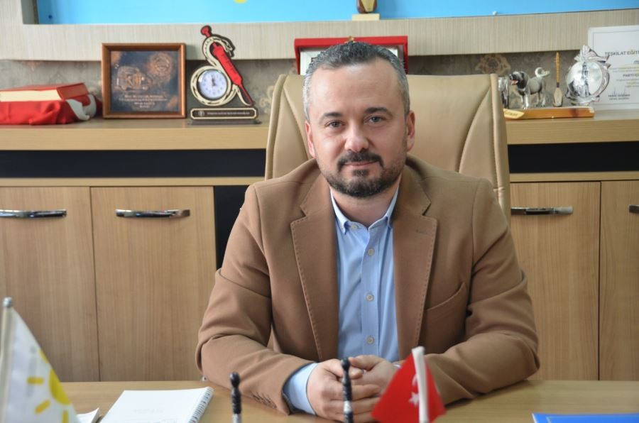 Melih Uçmaz; İslam Aleminin Ramazan Bayramı’nı Tebrik Ediyorum