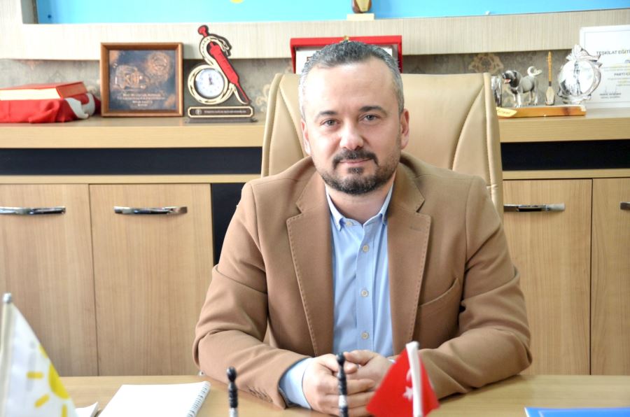 Türk gençliği gümbür gümbür gelmekte