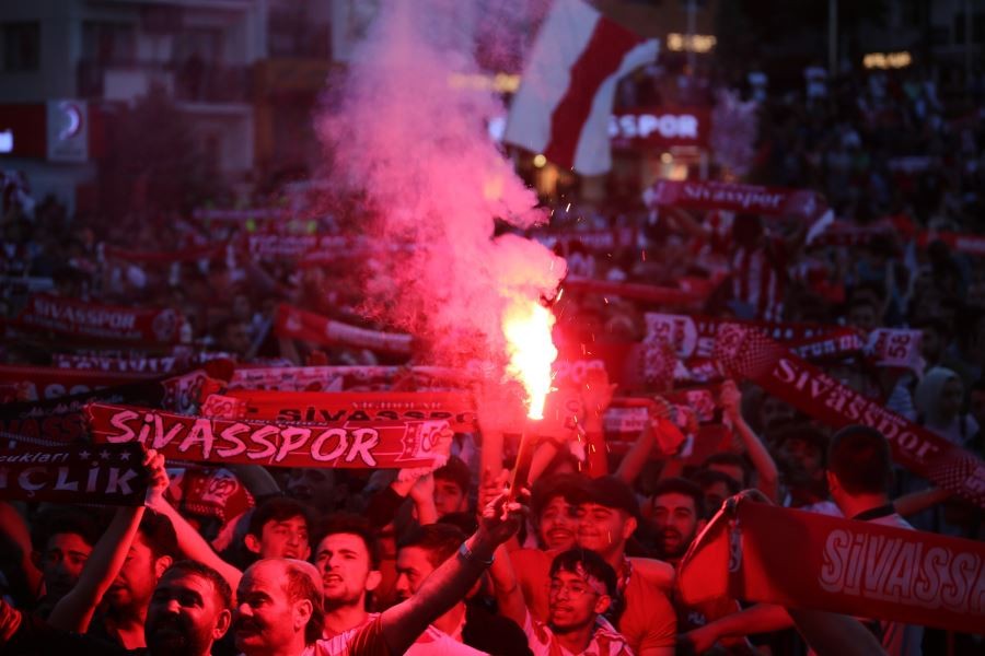 Kupa kutlamasına Sivasspor tarafından yoğun ilgi
