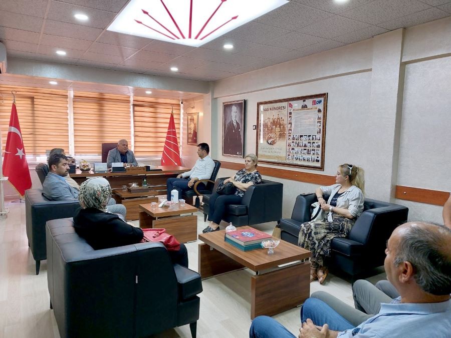 İYİ Parti’den CHP’ye ziyaret
