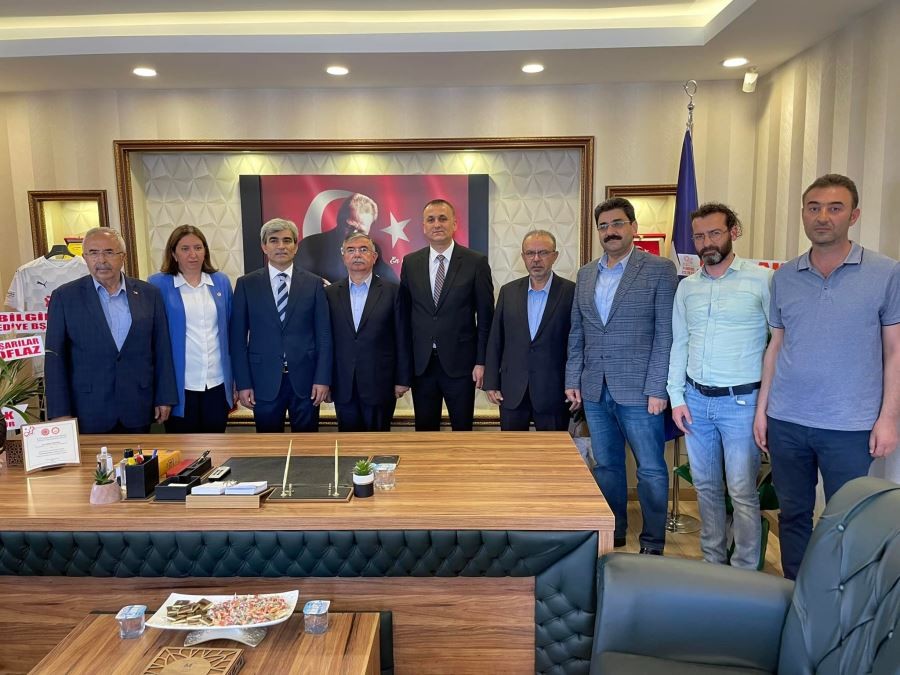Mesleki sorunları iletti