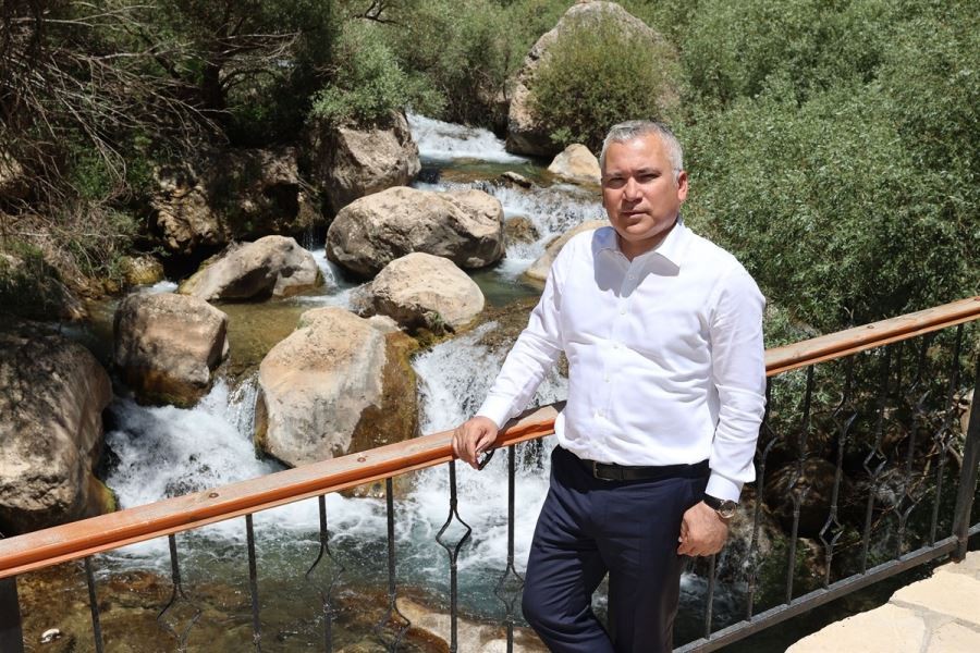 KISA SÜREDE GÖNÜLLERDE TAHT KURDU