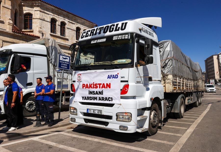 Sivas’tan Pakistan’a yardım eli