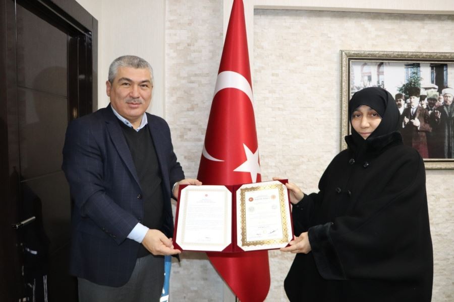 46 yaşından sonra hafız oldu