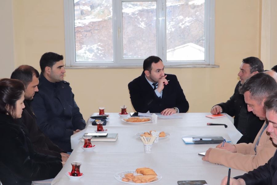 Korkmaz, köy ziyaretlerine devam ediyor 