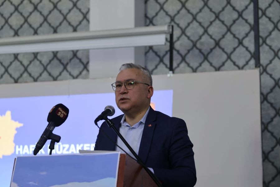 Sürekli sahadayız