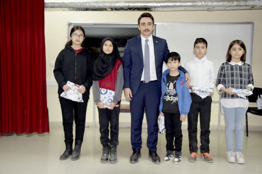 Dereceye giren öğrencilere hediye 