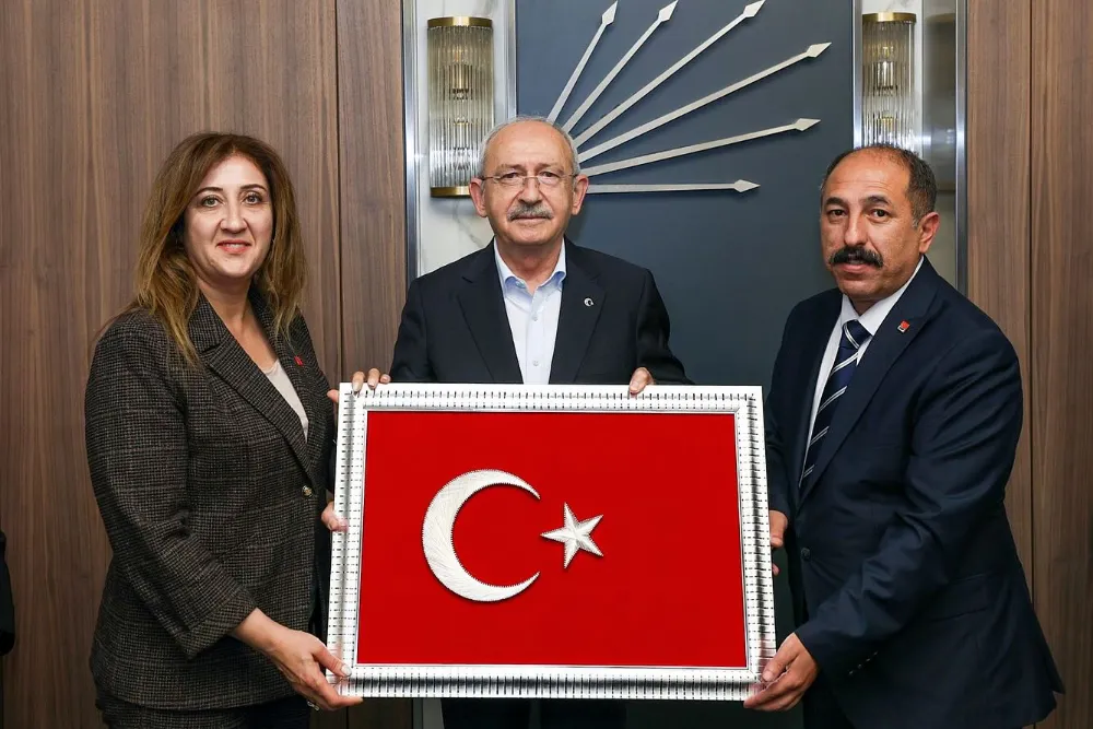 KILIÇDAROĞLU ÖNDERLİĞİNDE OMUZ OMUZA YÜRÜYECEĞİZ