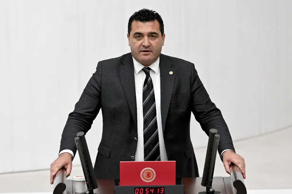 Her türlü övgü ve takdire layıktlar 