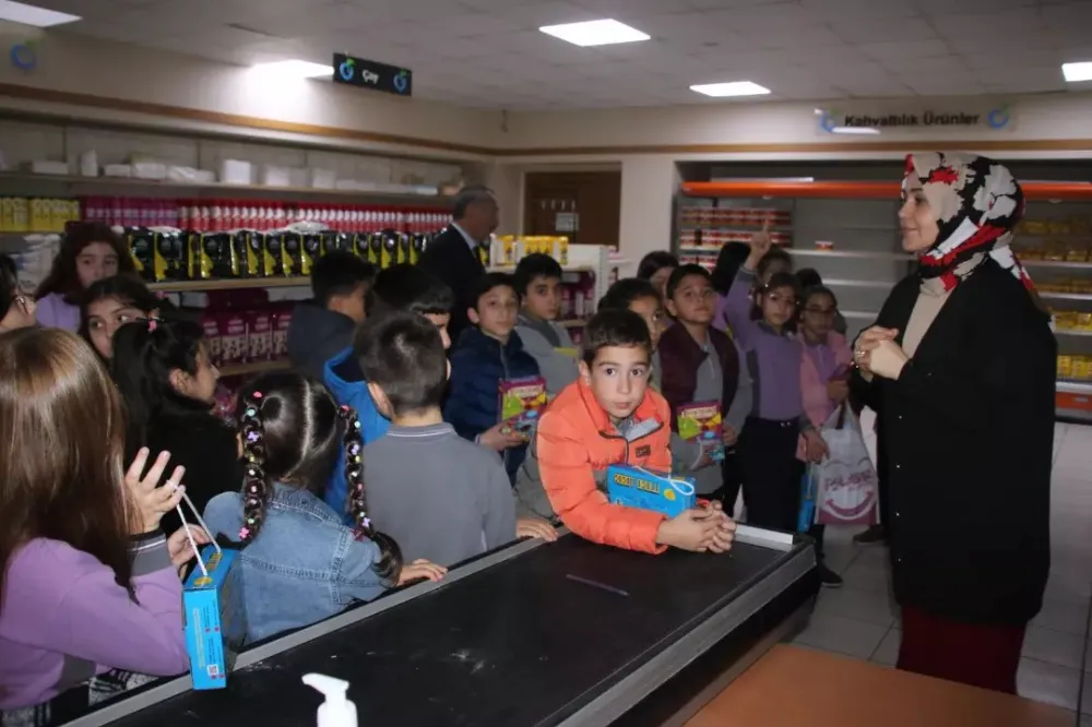 Hayat Ağacına anlamlı bağış