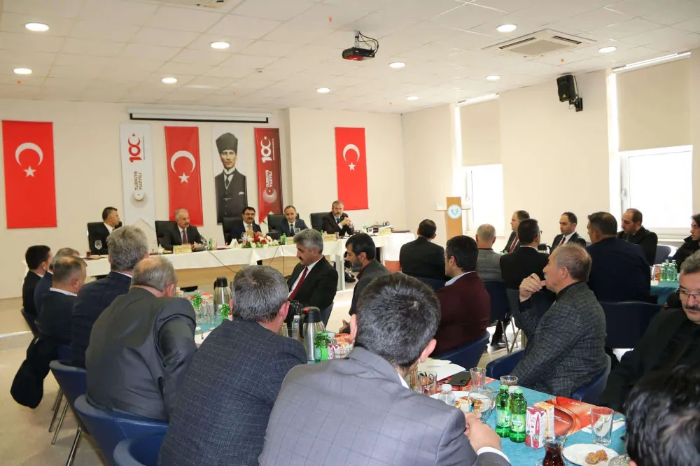 Projeleri konuştular