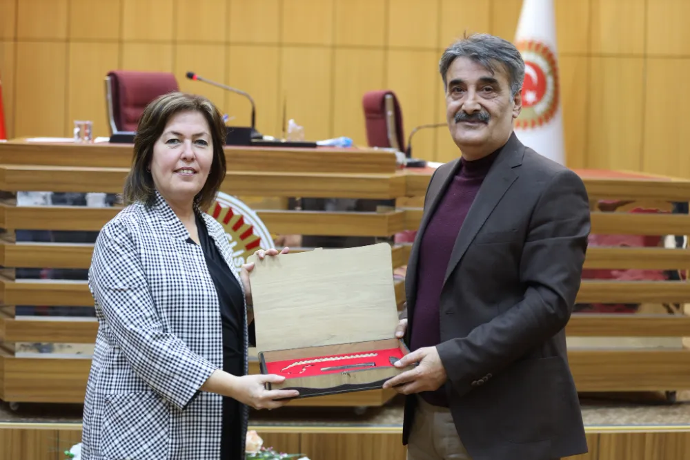 Meclis’te gündem “5 Aralık” 