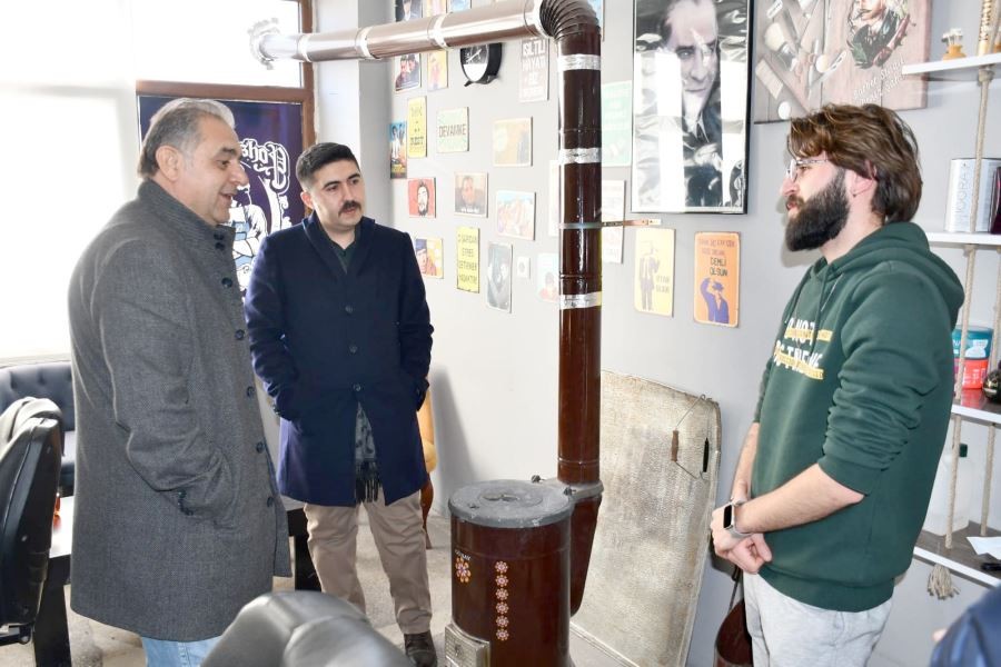 Yazıcı’dan depremden etkilenen esnafa ziyaret 