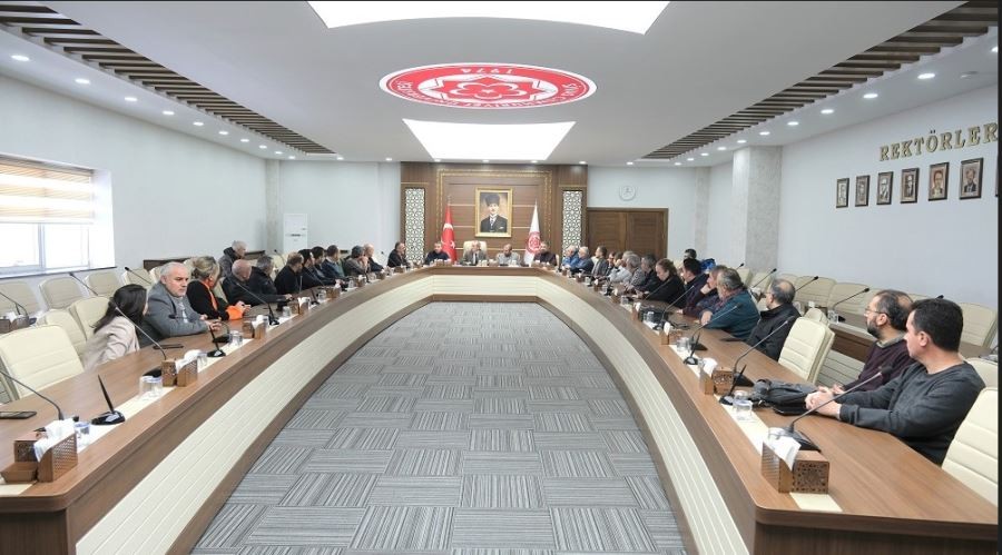 Üniversitemiz Senatosu Deprem Dolayısıyla Olağanüstü Toplandı