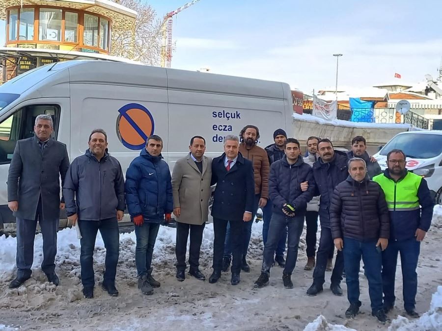 Eczacılar yürekleri ısıttı 