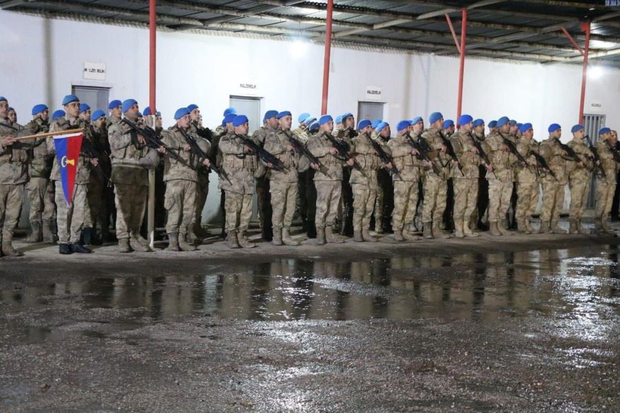Kahramanları dualarla uğurladık 