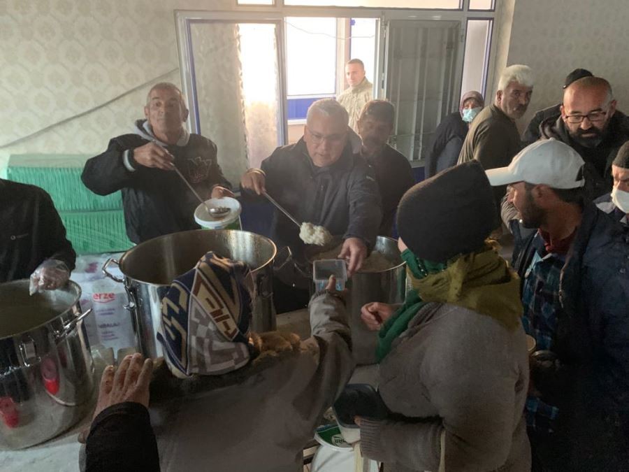 Şimşek, deprem bölgesinde 