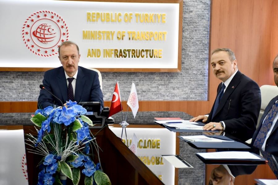 Albayrak, personelin   sorunlarını anlattı 