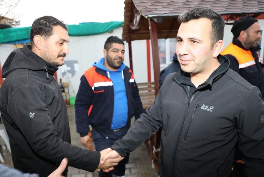 Personel özveriyle çalışıyor