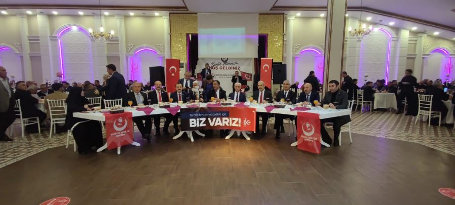   BİRLİK İFTARINDA GÖVDE GÖSTERİSİ