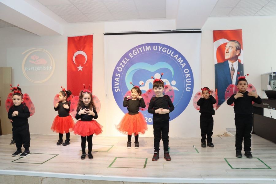 Otizme dikkat çektiler 