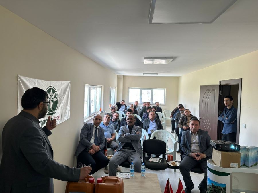 Sivaslı çiftçilere eğitim 