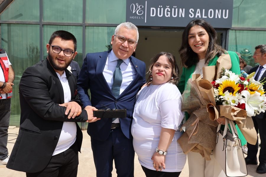 “Hepimiz, birer engelli adayıyız”