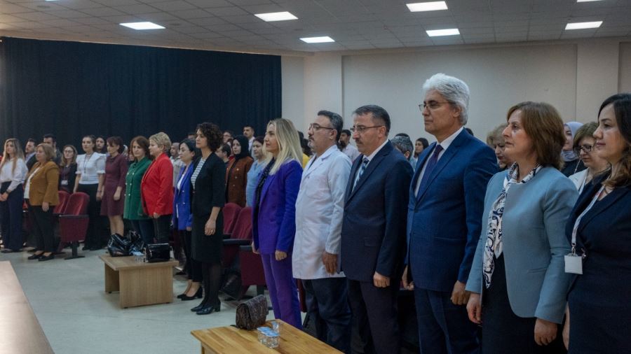 SCÜ’de Hemşireler Günü programı düzenlendi 