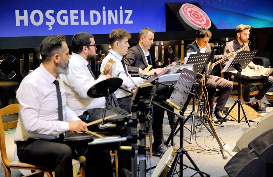 SCÜ’de Atatürk’ün sevdiği eserler seslendirildi