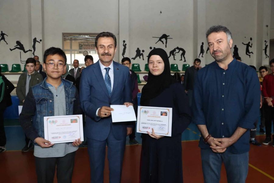 Sivas’ta matematik olimpiyatları düzenlendi