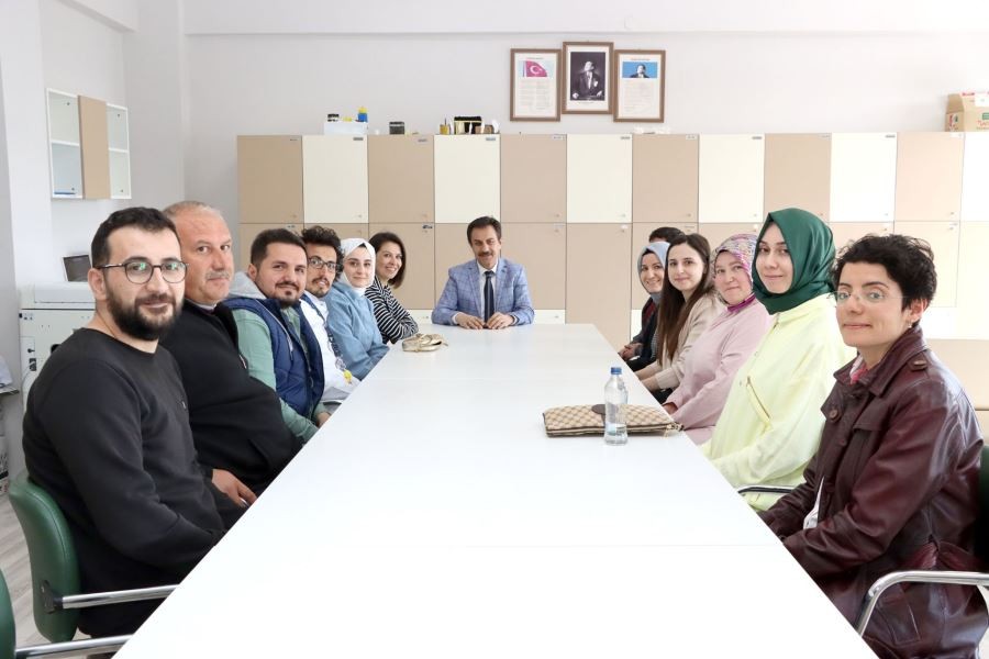 Aslan, öğretmenlerle bir araya geldi 