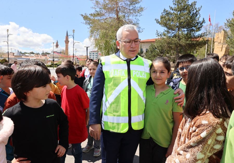 Bu Yolda Sana Çok Güveniyoruz