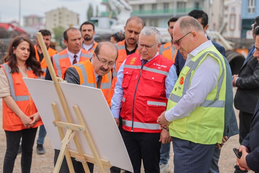 Köprülü kavşak projesi devam ediyor 