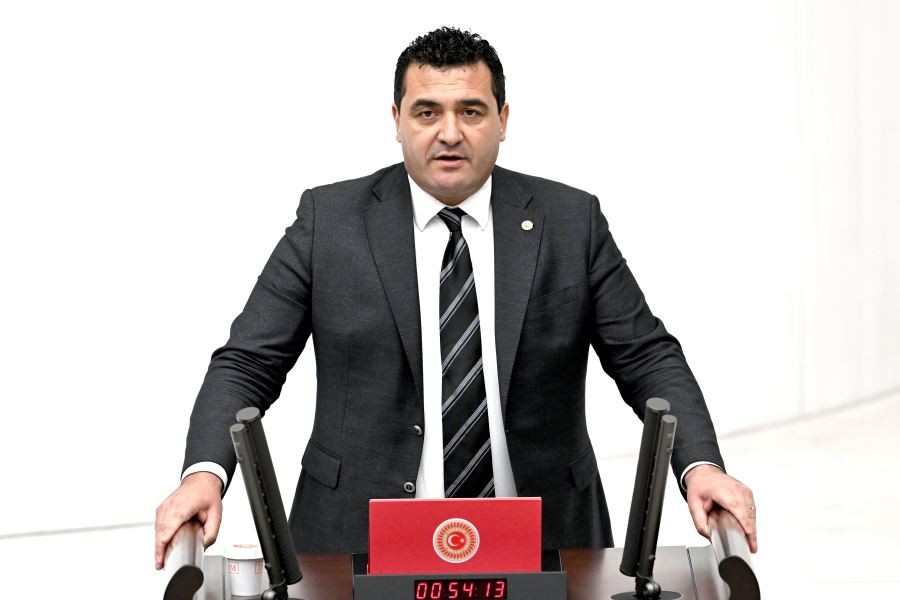 Karasu: Bayramların özünde barış vardır
