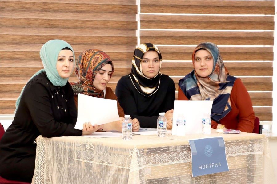 Parlayan Yıldızlar Grubu birinci oldu