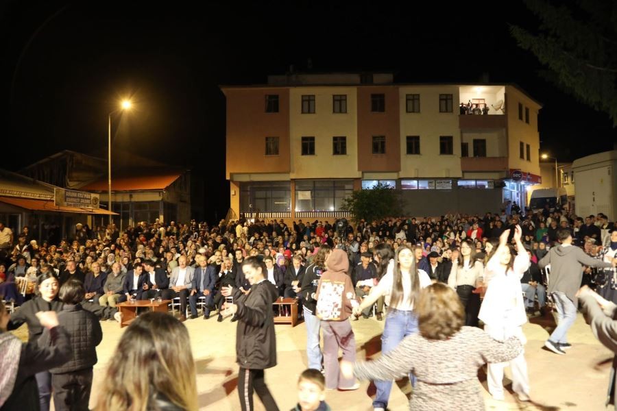 Gölovalılar doyasıya eğlendi