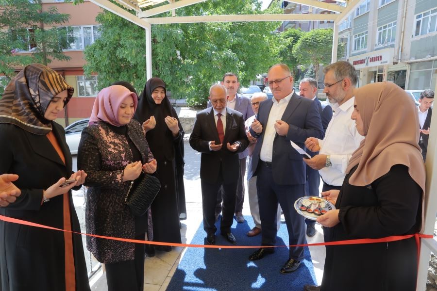 EHAD hizmet binası açıldı