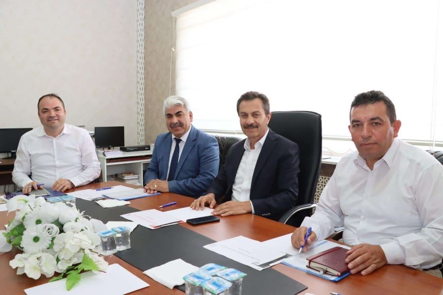Aslan başkanlığında Gürün’de toplandılar 