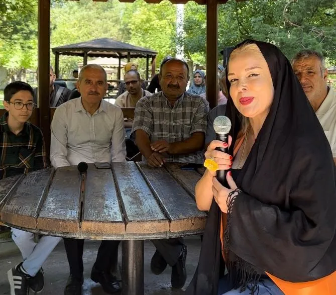 Gönüllerince eğlendiler 