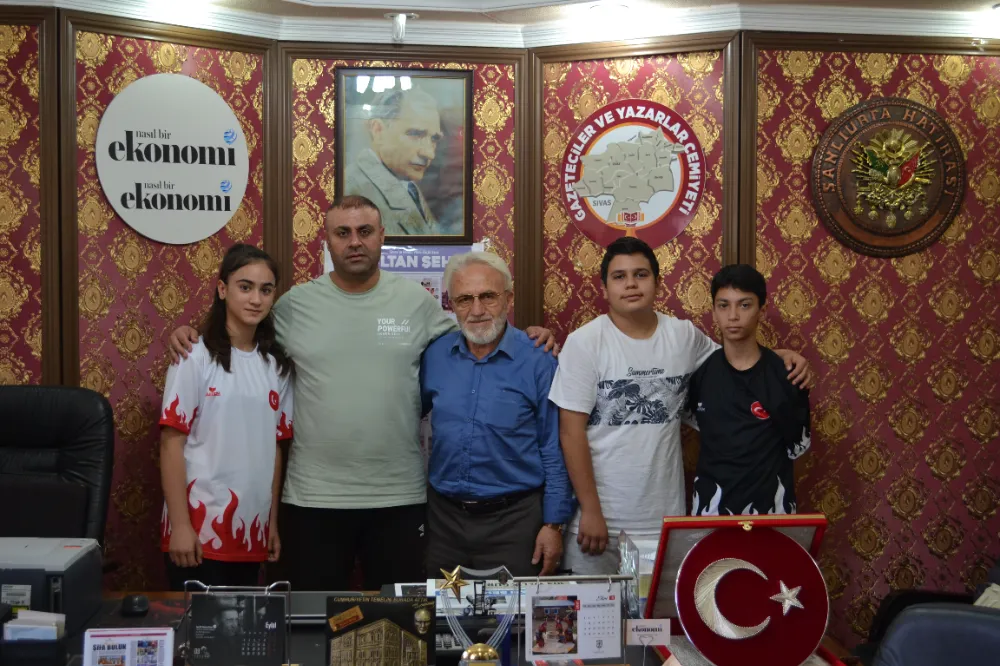 Taekwondo Elazığ ekibinden gazetemize ziyaret 