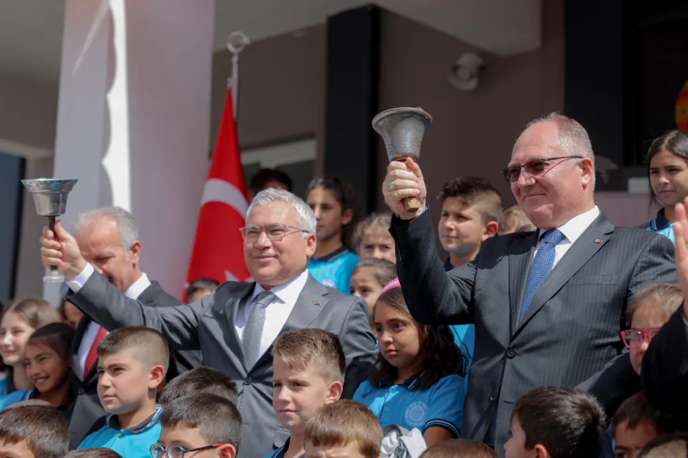 MEMLEKETİN  GELECEĞİSİNİZ